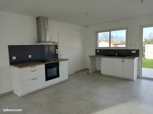 Maison de 80m² habitable dans lotissement récent quartier Tibourgère aux HERBIERS