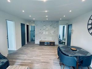 T3 meuble renove neuf avaricum / centre ville avec balcon