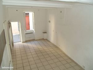 Cadenet appart T3 SH 77m2 centre ville libre courant janvier