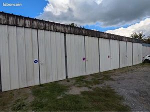 Loue garages grande dimensions