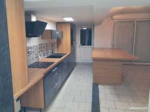 Maison avec garage et jardin sud ouest