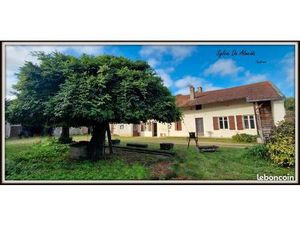 Longère 5 pièces 144 m²