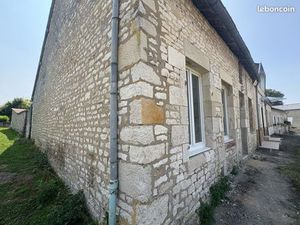 Maison en pierre rénovée. INVEST locatif