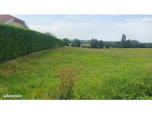 Terrain viabilisé constructible 930 m2