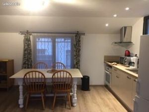 Loue T2 meublé dans propriété privée