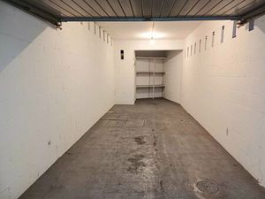 Box fermé avec électricité - Résidence sécurisée