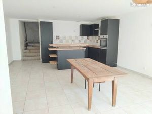 Maison de village à Poncin