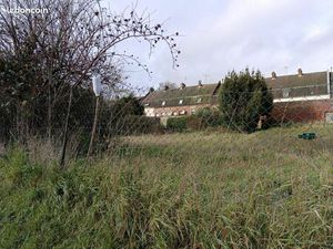 Terrain 740 m² Chauny