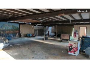 Inconnu 3 pièces 250 m²