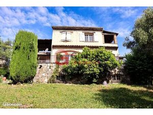 Villa 6 pièces 186 m²