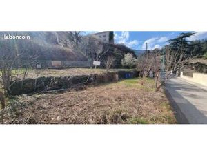 À vendre terrain constructible