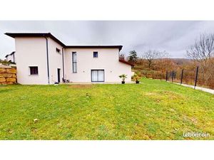 Maison 5 pièces 151 m²