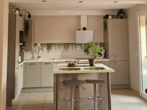 Appartement 3 pièces 84 m² 225 000