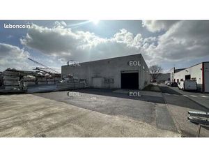 Local bureaux 560 m²