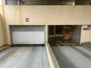 Rare lot 10 parkings déjà loués à Ivry sur Seine