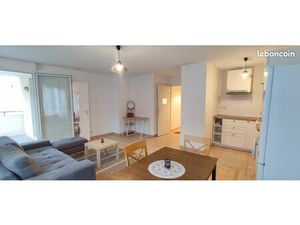 À louer – Appartement T2 meublé 42 m² avec terrasse & parking sécurisé