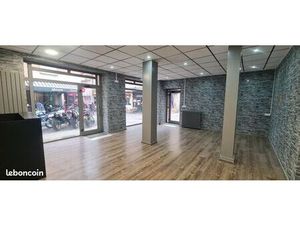 A louer très beau local commercial plein centre ville