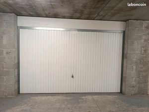 Garage 2 voitures dans résidence sécurisée