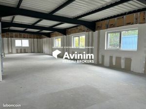 Local commercial 66 m² Saint-Genis-Pouilly