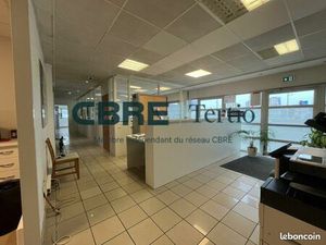 Bureaux 270 m²