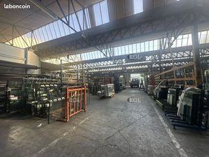 Local bureaux 1 660 m²