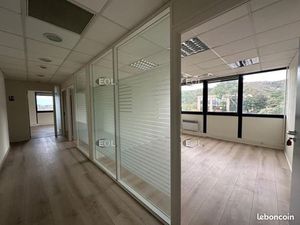 Bureaux 173 m²
