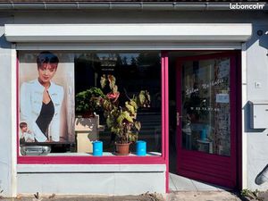 Salon de coiffure. Fond de commerce