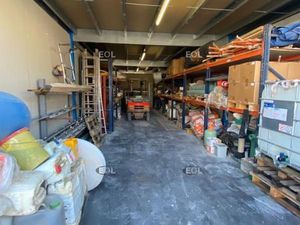 Local d'activité 230 m²