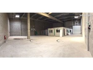 Local d'activité 446 m²