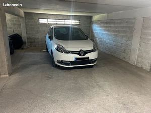 Loue place de parking dans résidence sécurisée