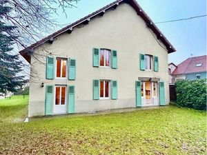 Appartement T4 En rez de jardin Triplex de 98m2 habitables + 31 m2 aménageables  avec cave