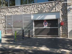 Parking 13 m2 quartier Joliette 13002 MARSEILLE