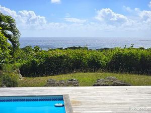 Superbe Créole vue mer  piscine