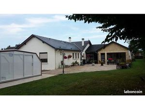 Propriété 5 pièces 139 m²