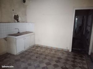 Plateau 63 m2 à repenser et à rénover avec extension et terrasse