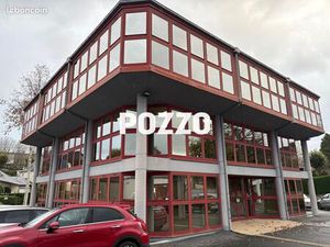Bureaux 123 m²