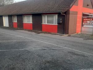 Bureau 97m2 garage stockage 30m2