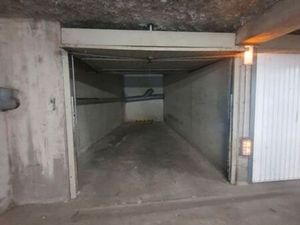 Garage à vendre 12m2 - 2 av Georges Brassens à Aix-en-Provence - idéal petite voiture cita