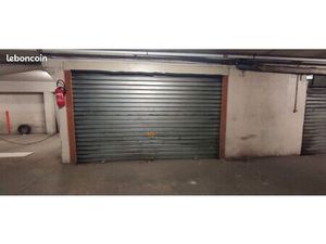Double garage 25M2 fermé