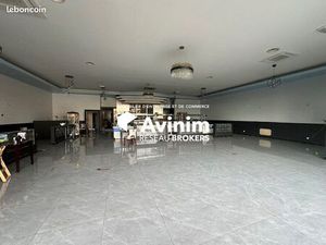 Local commercial 350 m² L'Isle-Adam