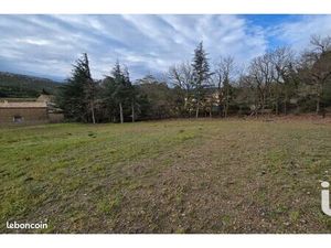 Terrain 2 950 m² Feuilla