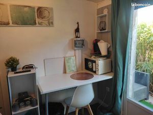 Cabanon bord de mer déplacement ou étudiant