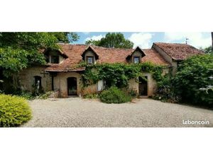 Mas 11 pièces 300 m²