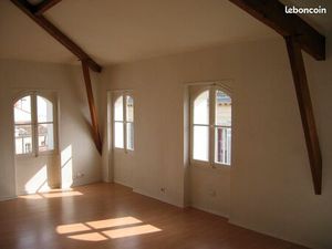 Appartement à louer 70 m2 Bordeaux Centre