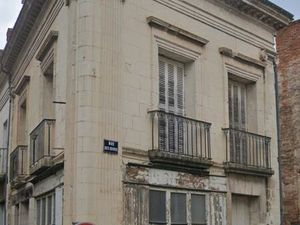 Maison de ville proche de la cure thermale