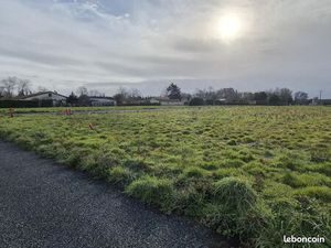 Terrain 600 m² Coutras