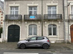 Grande maison 8 chambres avec jardin – Saumur centre