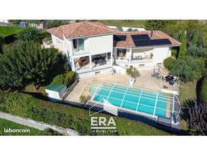 Villa 10 pièces 325 m²