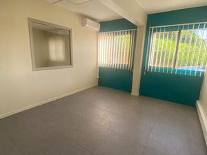 Bureau 14 8 m² – Tout inclus – ZI Californie Le Lamentin