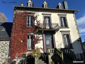 Maison 14 pièces 206 m²